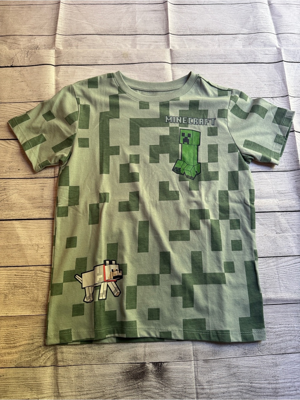 Minecraft Green Pixel Creeper Short Sleeve Shirt size Medium
